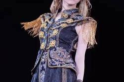 邓紫棋(qí)领衔LOL主题曲：歌手跨(kuà)界电竞誰(shuí)更胜一(yī)筹？