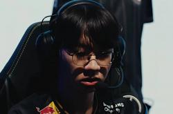 LPL遭遇(yù)巨(jù)大打擊(jī)！AL八強(qiáng)首战告负，Faker岩雀封(fēng)神，Hope葬送比賽(sài)